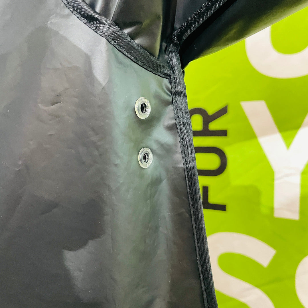Dirt-Care Rain Coat